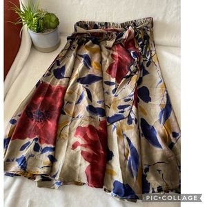 ❤️SALE❤️✨🆕✨Brand New(NWT)Women’s Medium Floral Skirt